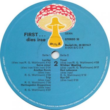 Label wytwórni Pilz Records albumu "First"
